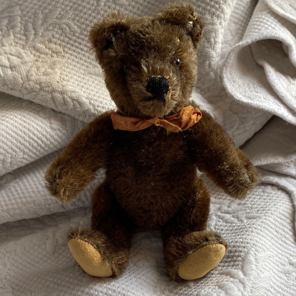 Antique Steiff jointed Brown small Plush Bear with Bow